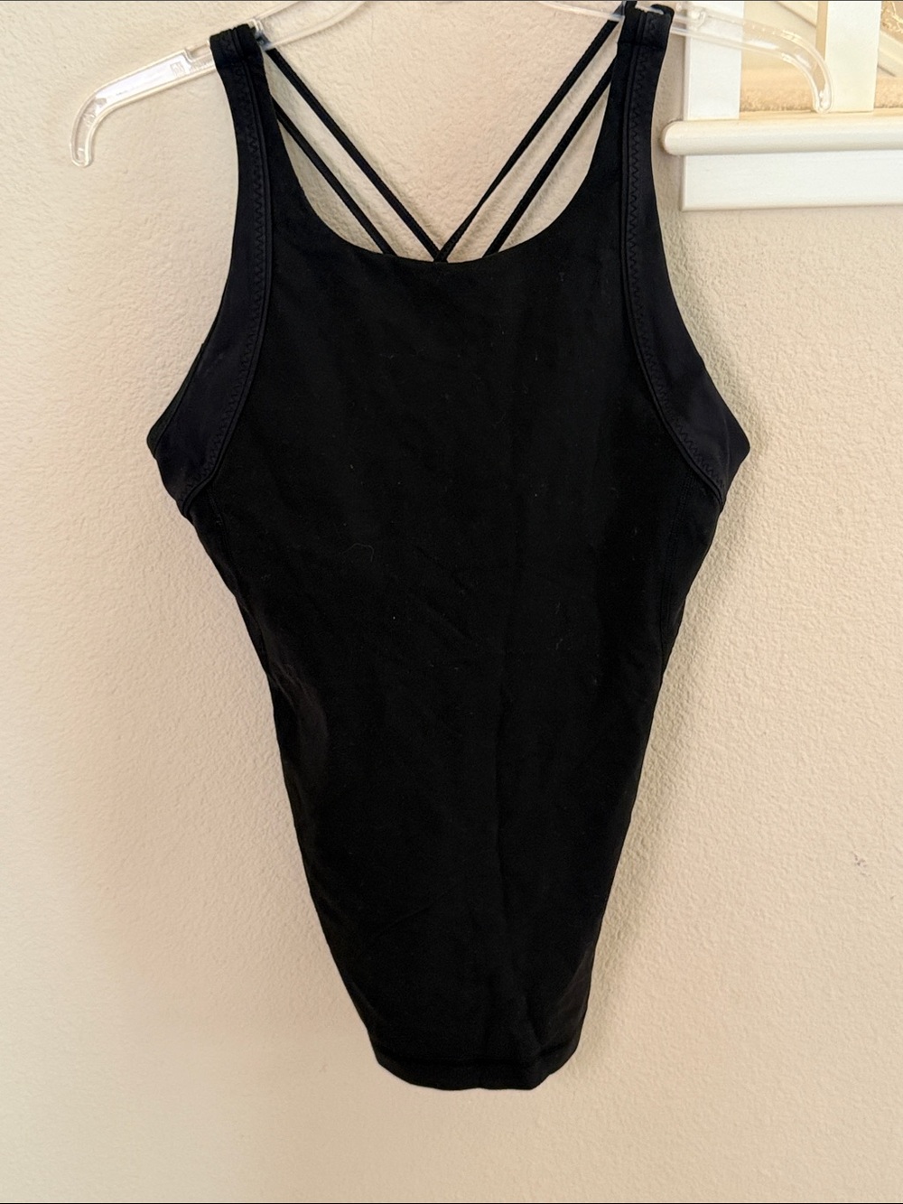 Lululemon Women’s Workout top